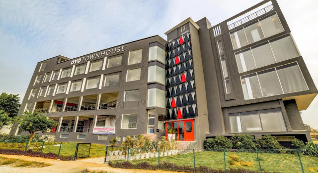 OYO Townhouse 76608 Vero