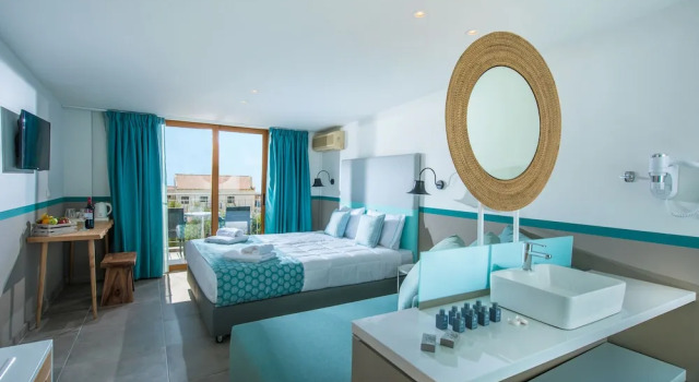 Номер Superior Solimar Turquoise