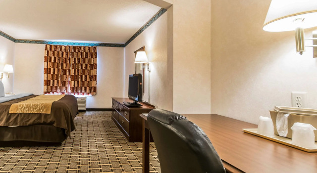 Quality Inn & Suites Evansville North, Boek Hotel Warrenton Verenigde Staten