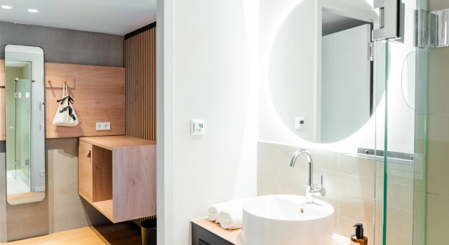 Полулюкс Coreum Hotel