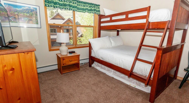 Номер Standard с 2 комнатами с балконом Snake River Village by Summit County Mountain Retreats