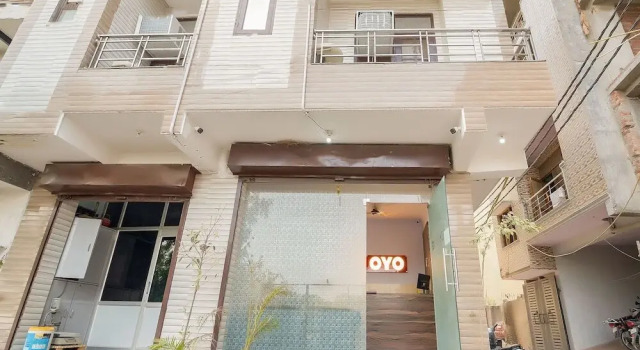 Kanchan Palace by OYO Rooms, Забронировать Отель район Дварка Нью-Дели