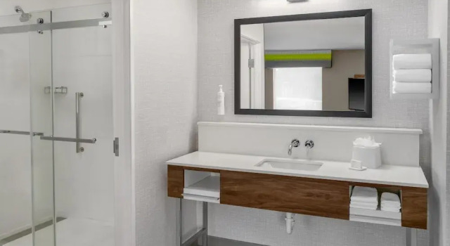 Одноместный люкс Hampton Inn & Suites Tacoma/Puyallup