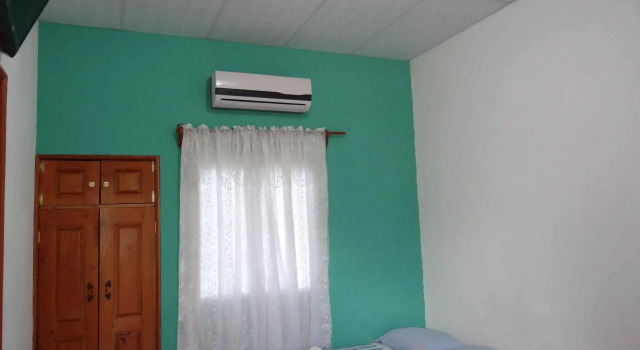 Hotel Y Restaurante Las Gardenias, Rezervovat Hotel Hotely v Peten s parkováním, Parkování