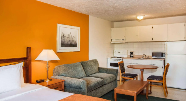 Двухместный номер Standard Howard Johnson Hotel - Victoria