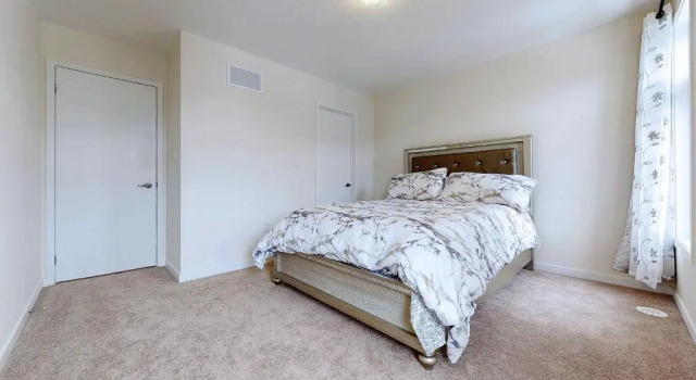Modern 3-bedroom Oshawa Home, Забронировать Отель Ошава Durham Region
