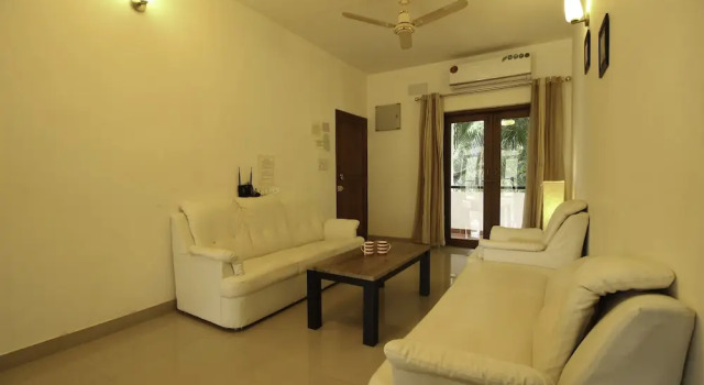OYO 9879 Home Charming 2BHK Anjuna, Prenota Hotel Anjuna 