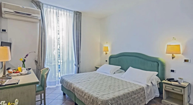 Двухместный номер Standard с балконом Hotel Kursaal - Umbria