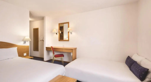 Двухместный номер Standard Days Inn by Wyndham Telford Ironbridge