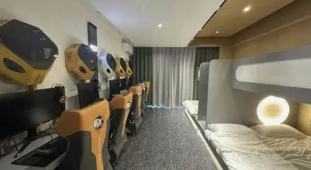 Люкс SKR E-sports Hotel