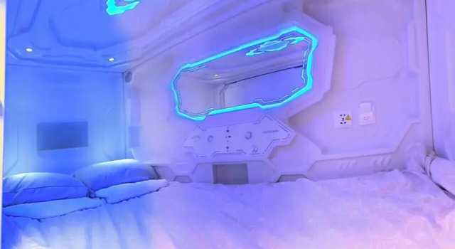 Capsule hostel Floor -1 Self Check in, Prenota Ostello Varsavia Masovia