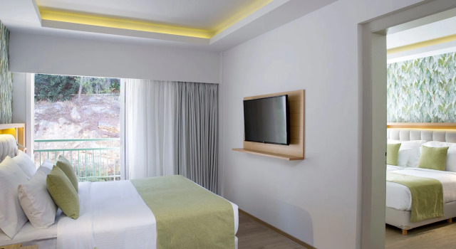 Номер семейный Executive с 2 комнатами Zeus Dolce by Wyndham Athens