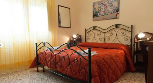 Il Covo degli Artisti, Book Hotel Hotels in Sicily with Parking, Parking