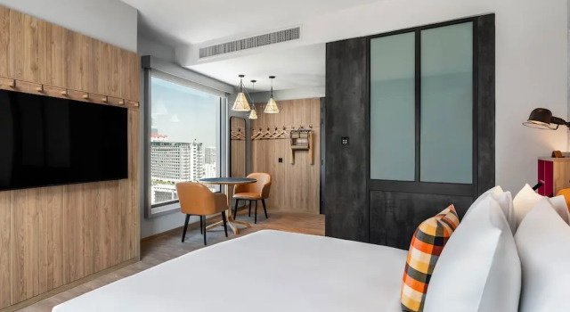 Двухместный номер Standard с видом на город Moxy Bangkok Ratchaprasong