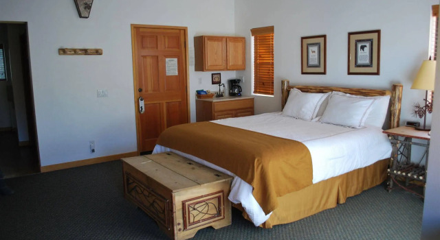 Double Eagle Resort and Spa, Buchen Sie Resort June Lake Mammoth
