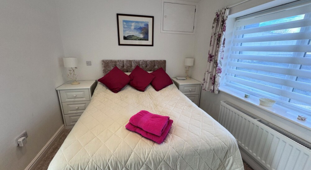 Ty Nain, Book Feriehus Bodorgan Anglesey
