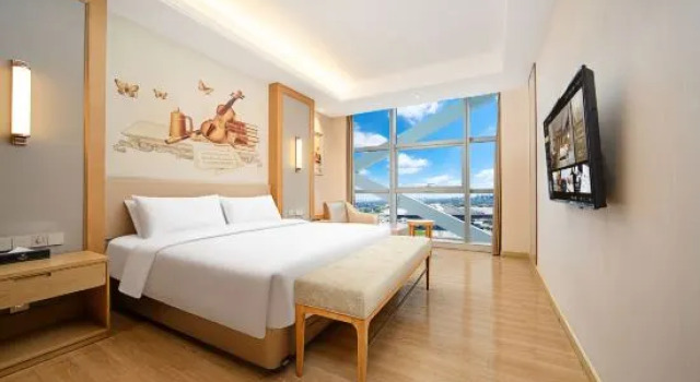 Двухместный люкс Deluxe Vienna International Hotel (Suzhou Railway Station North Square)