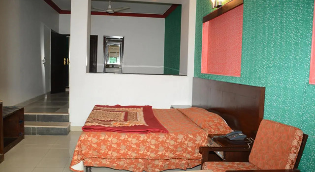 Люкс Sangam Hotel Muzaffarabad