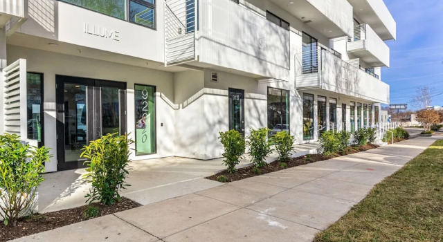 Illume Resort-style Community Gourmet Kitchen 1 Bedroom Condo