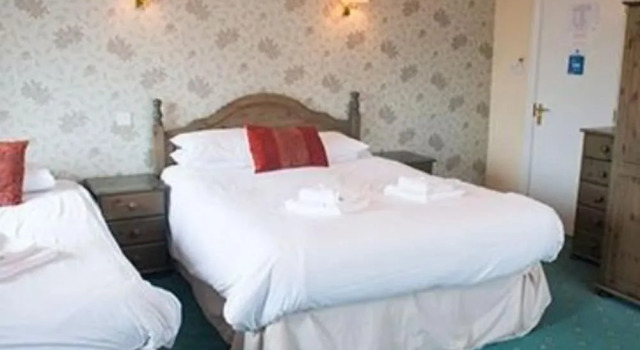The Horseshoe Inn, Забронировать Отель Хёрстмонсо Восточный Сассекс