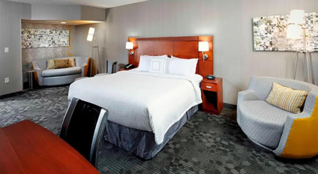 Двухместный номер Courtyard by Marriott Akron Stow
