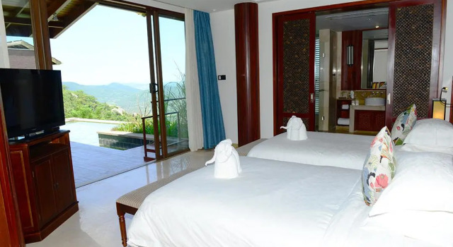 Люкс с 2 комнатами с видом на бассейн Yalong Bay Earthly Paradise Birds Nest Resort （Mountain Villas)