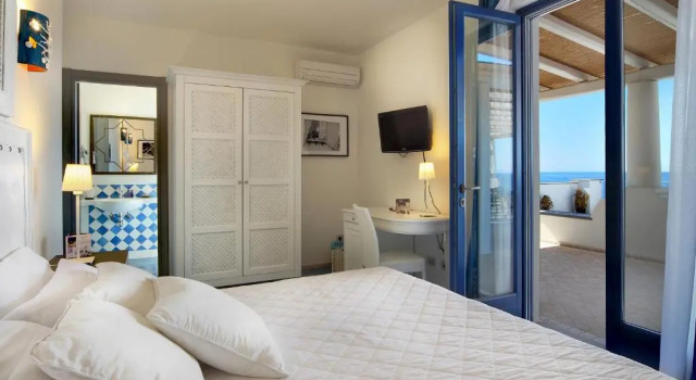 Двухместный номер Superior с видом на море Hotel Cutimare - Aeolian Charme