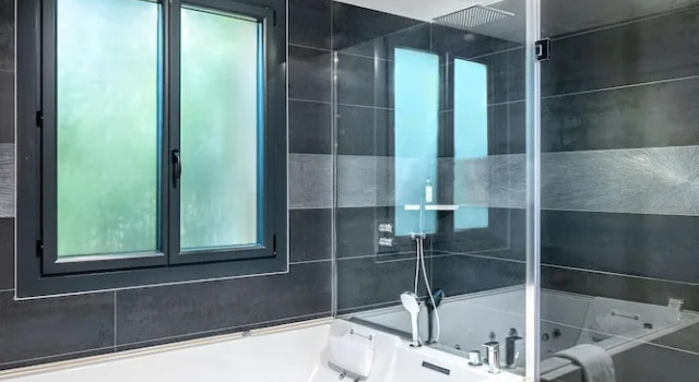 Двухместный номер Deluxe с видом на бассейн Hôtel Le Résinier