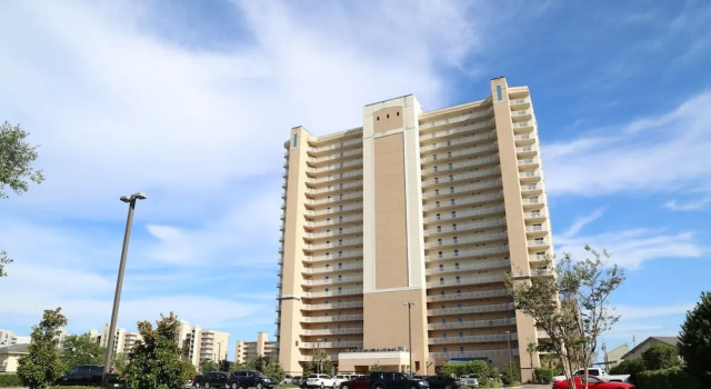 Crystal Tower 1109 2 Bedroom Condo by RedAwning