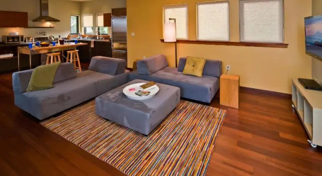 Апартаменты Island Inn at 123 West