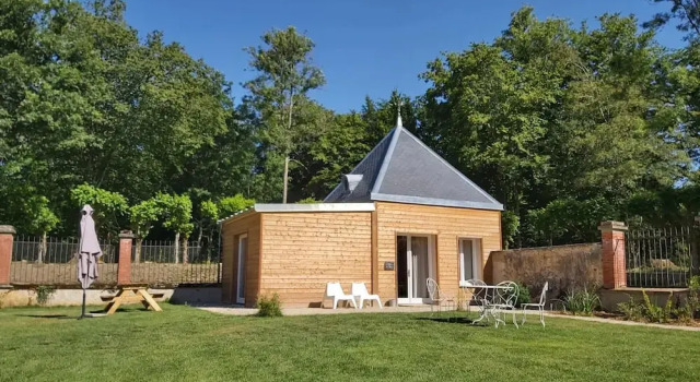 Коттедж Comfort с видом на бассейн Château de la Malmaison (103859379)