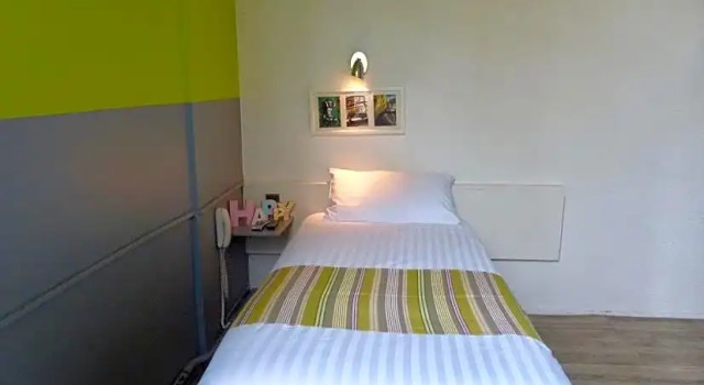 Одноместный номер Economy Hôtel de la Croix-Rousse