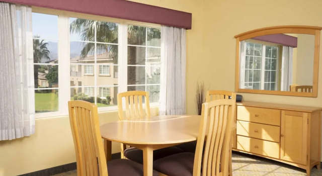 Номер Standard с 2 комнатами с балконом Raintrees Cimarron Golf Resort Palm Springs