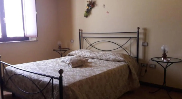 Affittacamere da Laura Silvi, Book Hotel Hotels in Orvieto with a Pool, Swimming Pool