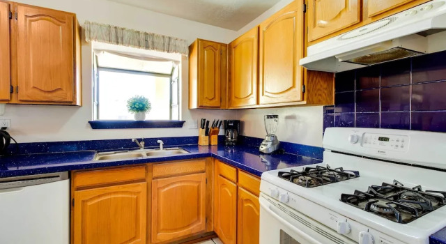 Коттедж Albuquerque Home w/ Spacious Yard & Fire Pit!