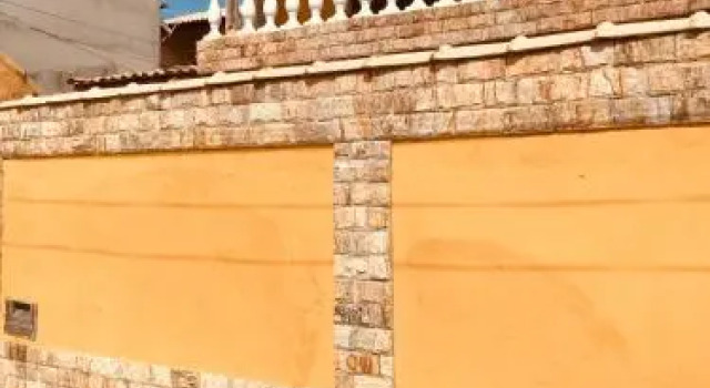 Casa Amarela, Забронировать Отель Отели Арраял-ду-Кабу с бассейном, рядом с Пляж Massambaba, Бассейн