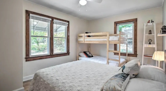 Cozy Arden Cottage, 2 Mi to Lake Julian Park!, Book Feriehus Arden Appalachian Mountains