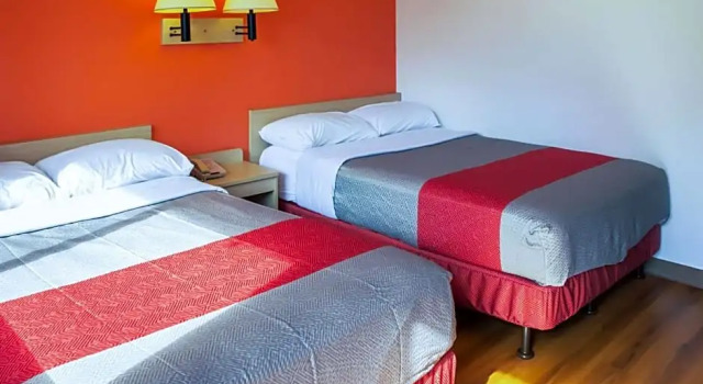 Номер Standard Motel 6-Porterville, CA