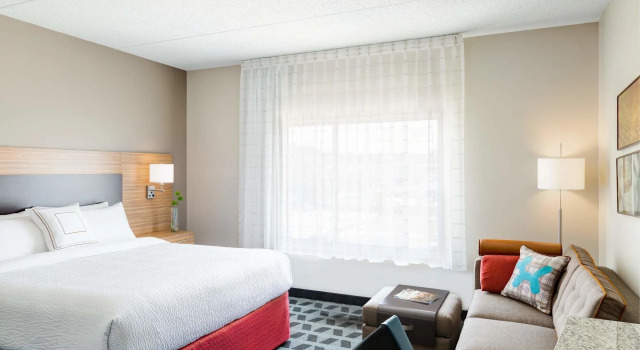 TownePlace Suites by Marriott Ames, Rezerwuj Hotel Hotele w Iowa z parkingiem, Parking
