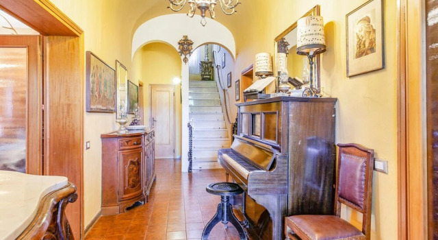 Awesome Home in Crespina PI With 6 Bedrooms, Sauna and Private Swimming Pool, Boek Vakantiehuis Crespina Toscane