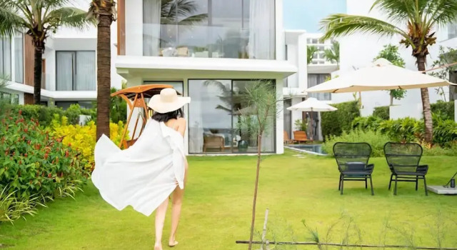 Вилла с 3 комнатами рядом с пляжем Royal Beachfront Villas & Spa Danang
