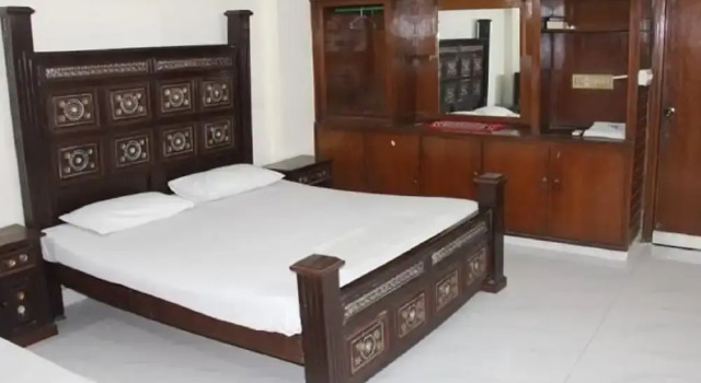 Deluxe Zimmer Decent Palace Hotel