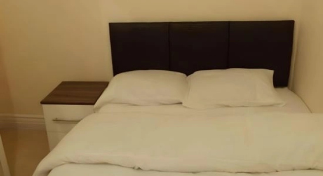 Номер Standard 5 Minutes to Town Centre and Local Amenities at Stoke on Trent