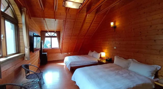 Семейный номер Standard с видом на горы Rong Yuan Gu Homestay