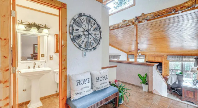 330760: Home w/ Hot Tub - 11 Mi to Rainbow Falls, Prenota Casa vacanze Woodland Park Colorado