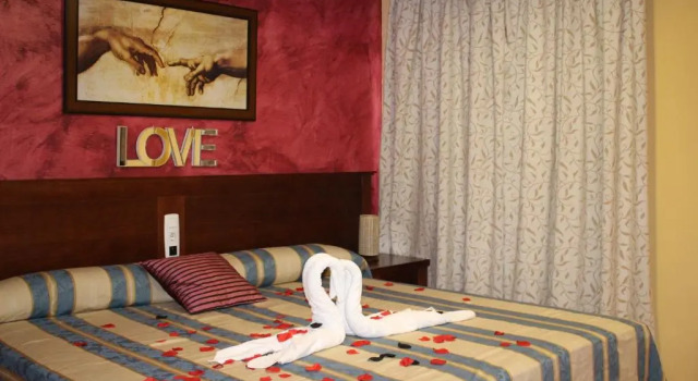 Полулюкс Hotel La Curva