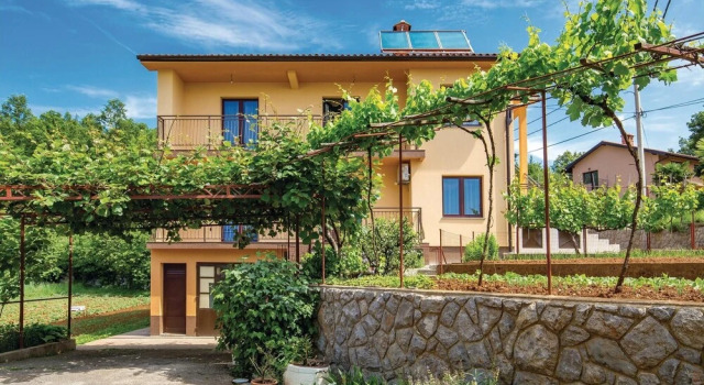 Beautiful Home in Veprinac With Wifi and 3 Bedrooms