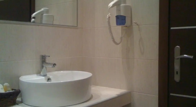 Трёхместный номер Standard Avra Hotel