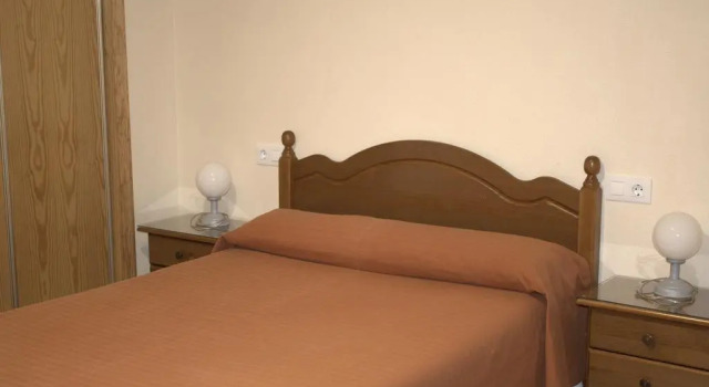 Hostal Casa Juan, Book Hotel Hotels in Lorca with Parking, Parking