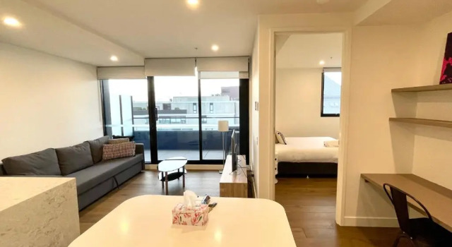Апартаменты Readyset Apartments at Marque